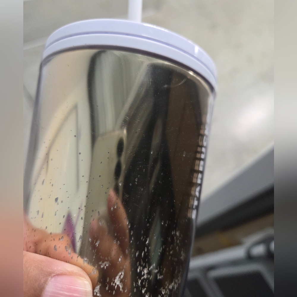 2019 Holiday 24oz Starbucks tumbler - Picture 10 of 11